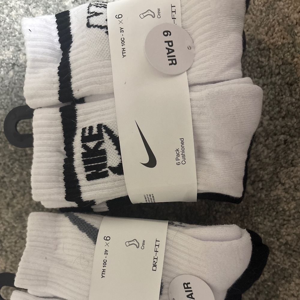 6 pack boys Nike socks